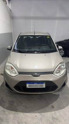 FORD FIESTA 1.6 MPI CLASS SEDAN 8V FLEX 4P MANUAL FORD FIESTA 1.6 MPI CLASS SEDAN 8V FLEX 4P MANUAL